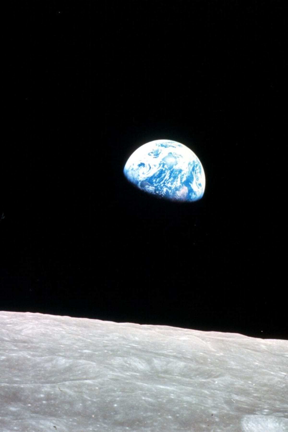 NASA's Artemis II Returns Humans to Moon After 53 Years - Image 2