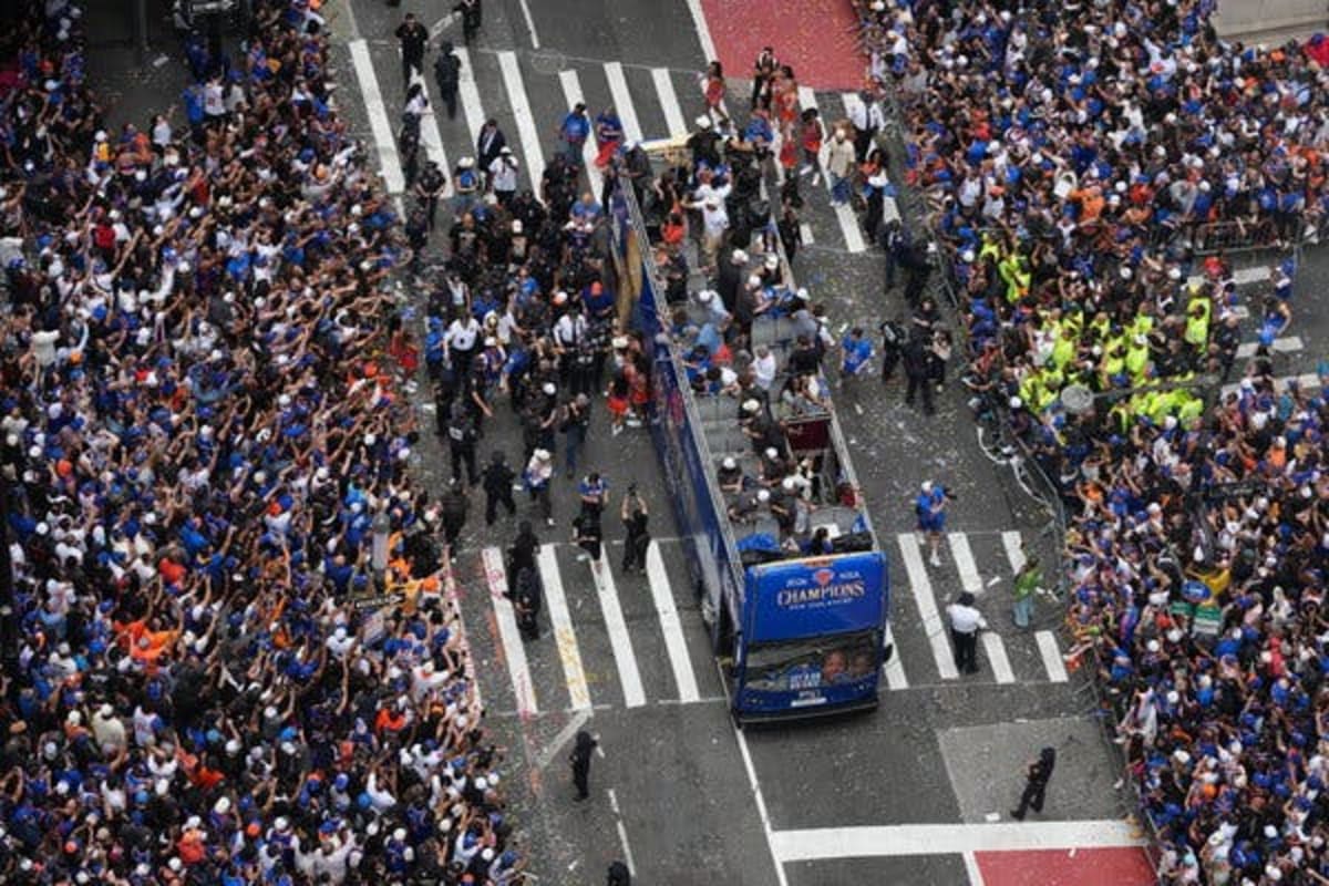 NYC Celebrates First-Ever Knicks Championship Parade - Image 3