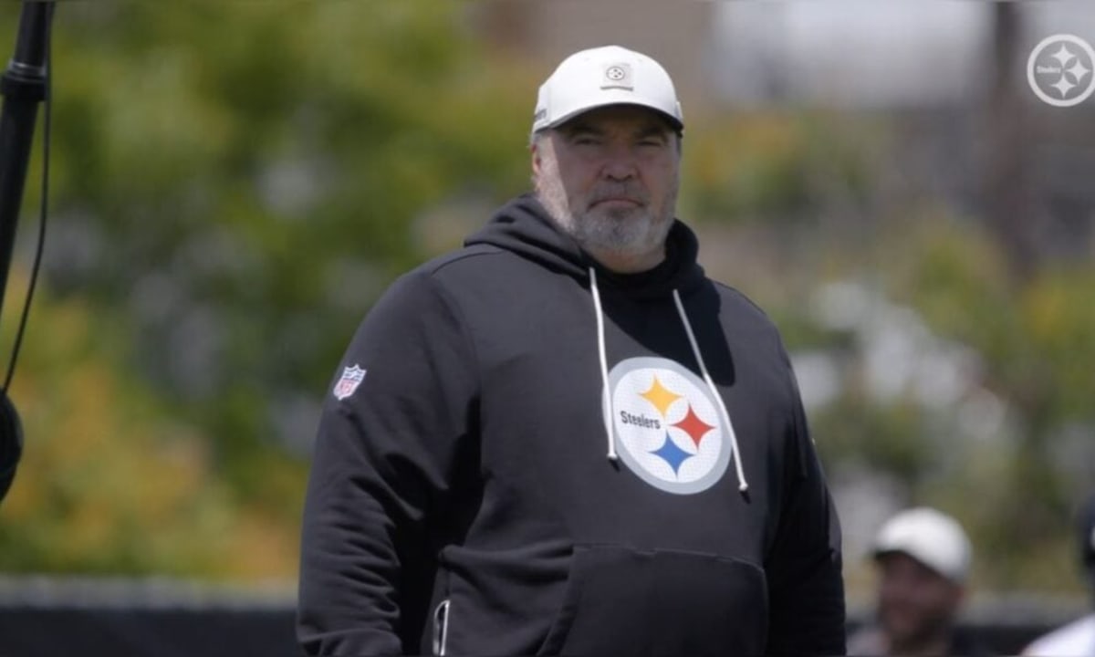 Mike McCarthy in Pittsburgh Steelers coaching gear during minicamp practice session