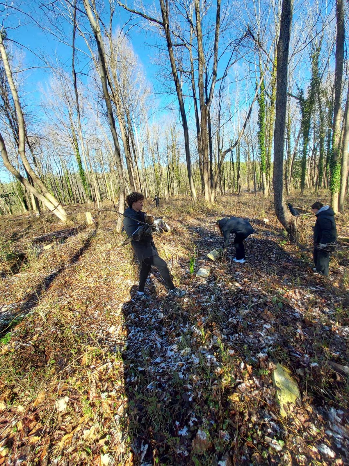 230 Students Restore Historic Black Cemetery in Henrico - Image 3