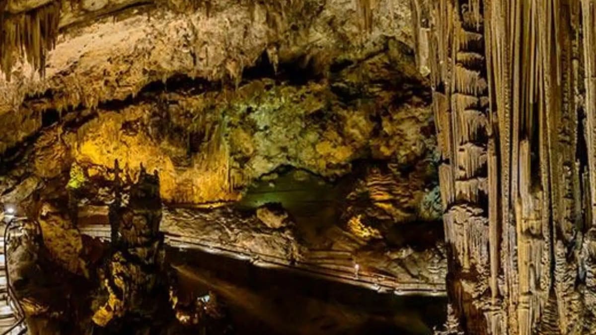 Ancient cave stalagmites in Morocco's Atlas Mountains revealing climate history of green Sahara