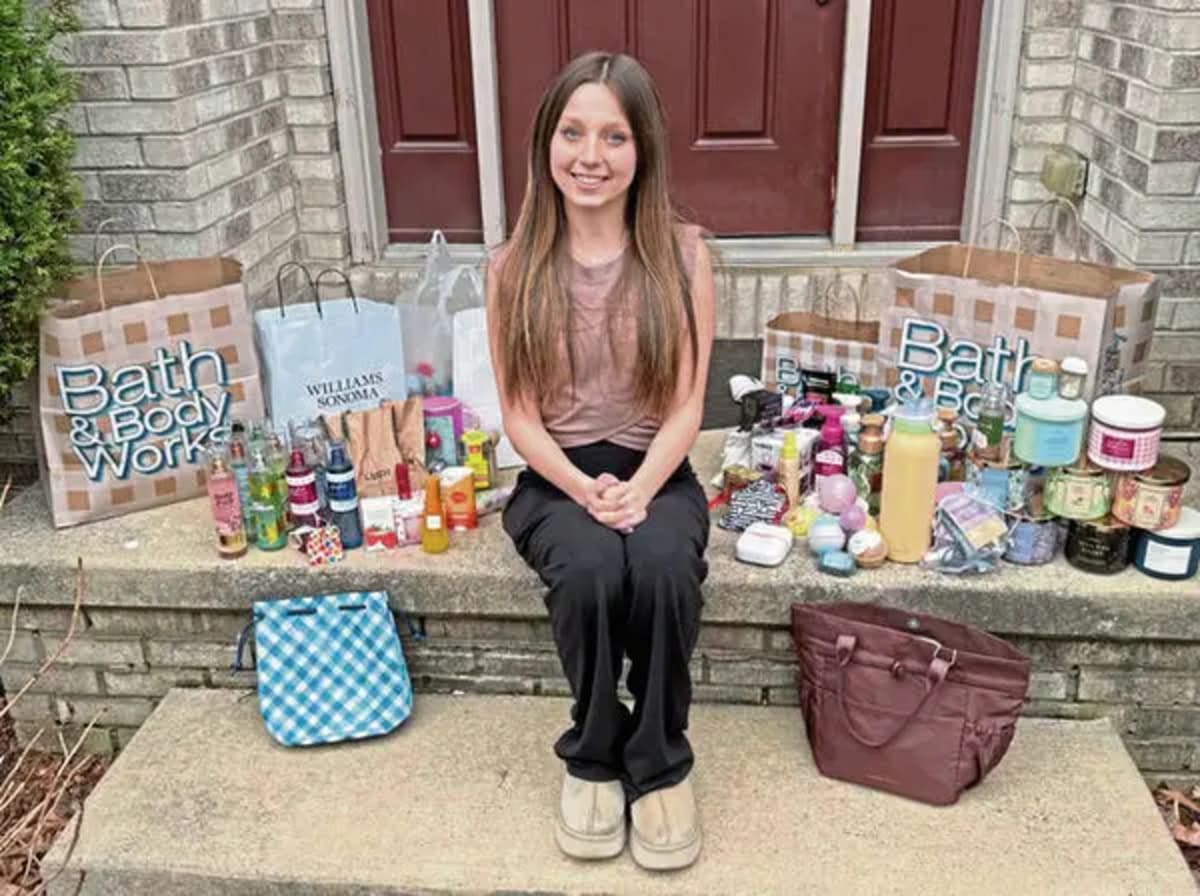 Teen Creates 'Project Confidence' to Lift Struggling Peers