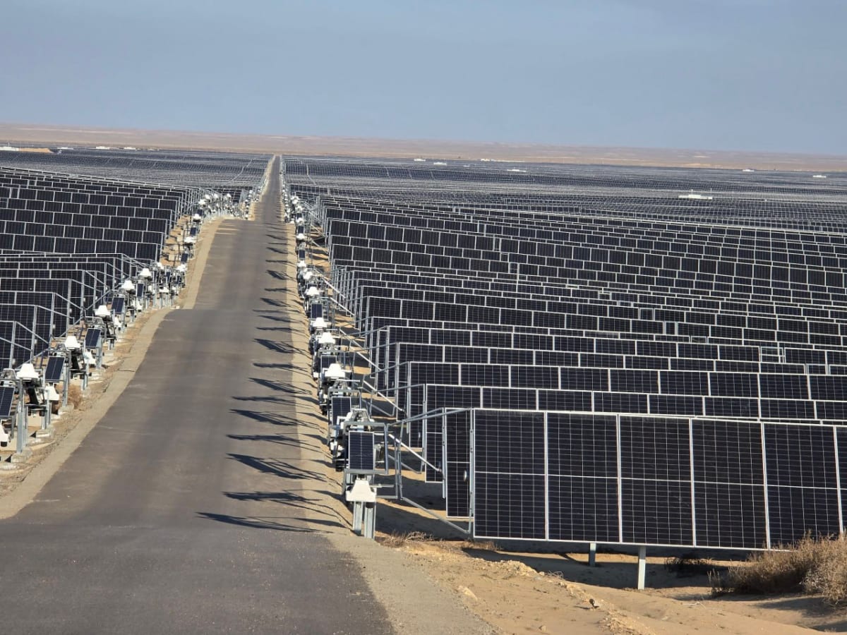 Uzbekistan's Green Energy Surges 29% in Record Shift
