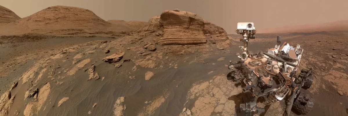 Mars Rover Finds 21 Organic Molecules in Ancient Crater - Image 2