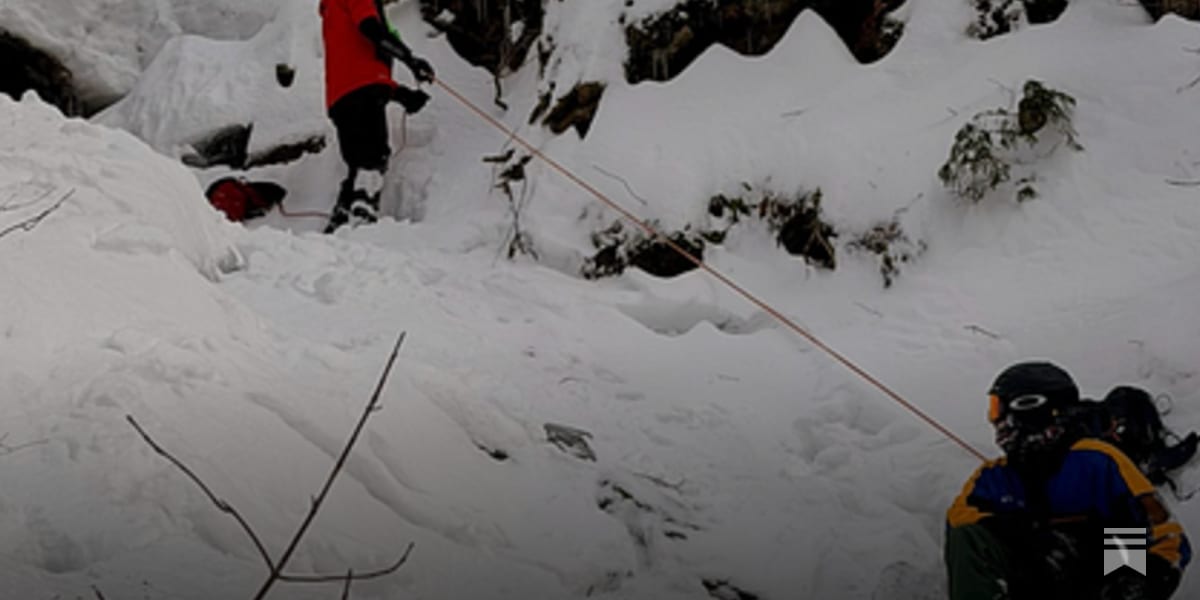 Stowe Mountain Rescue Saves Two Stranded Skiers - Image 2