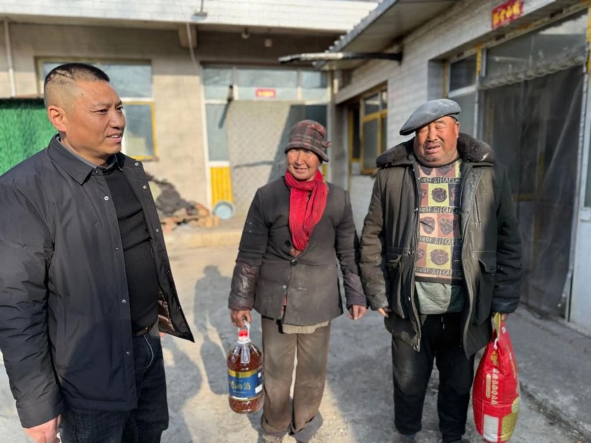 China Assigned Officials to Poor Families. It Worked. - Image 2