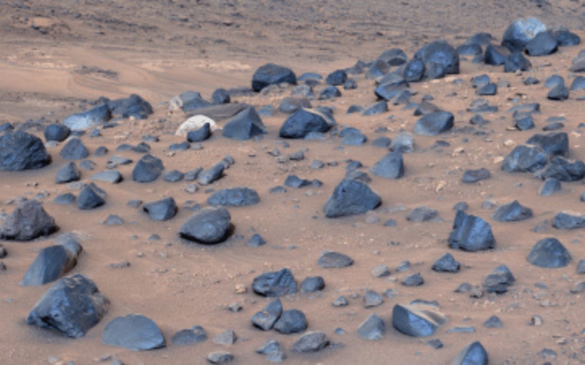 NASA Rover Cracks Open Mars Rock, Finds Pure Sulfur Inside - Image 4