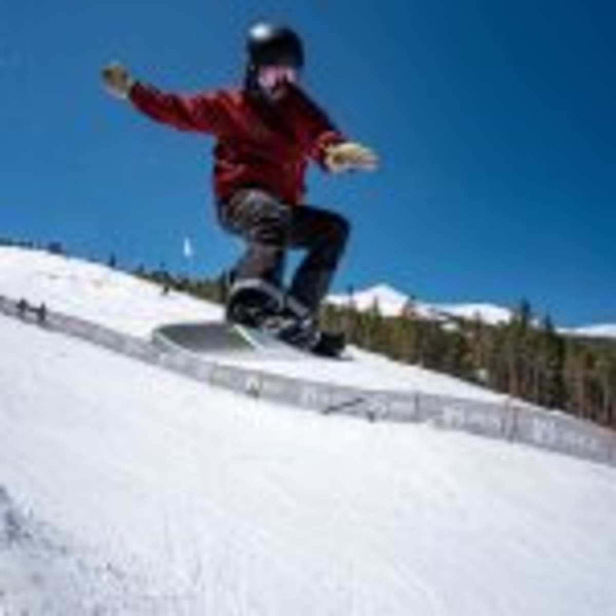 16 Volunteers Save Injured Skier in 3.5-Hour Colorado Rescue - Image 4