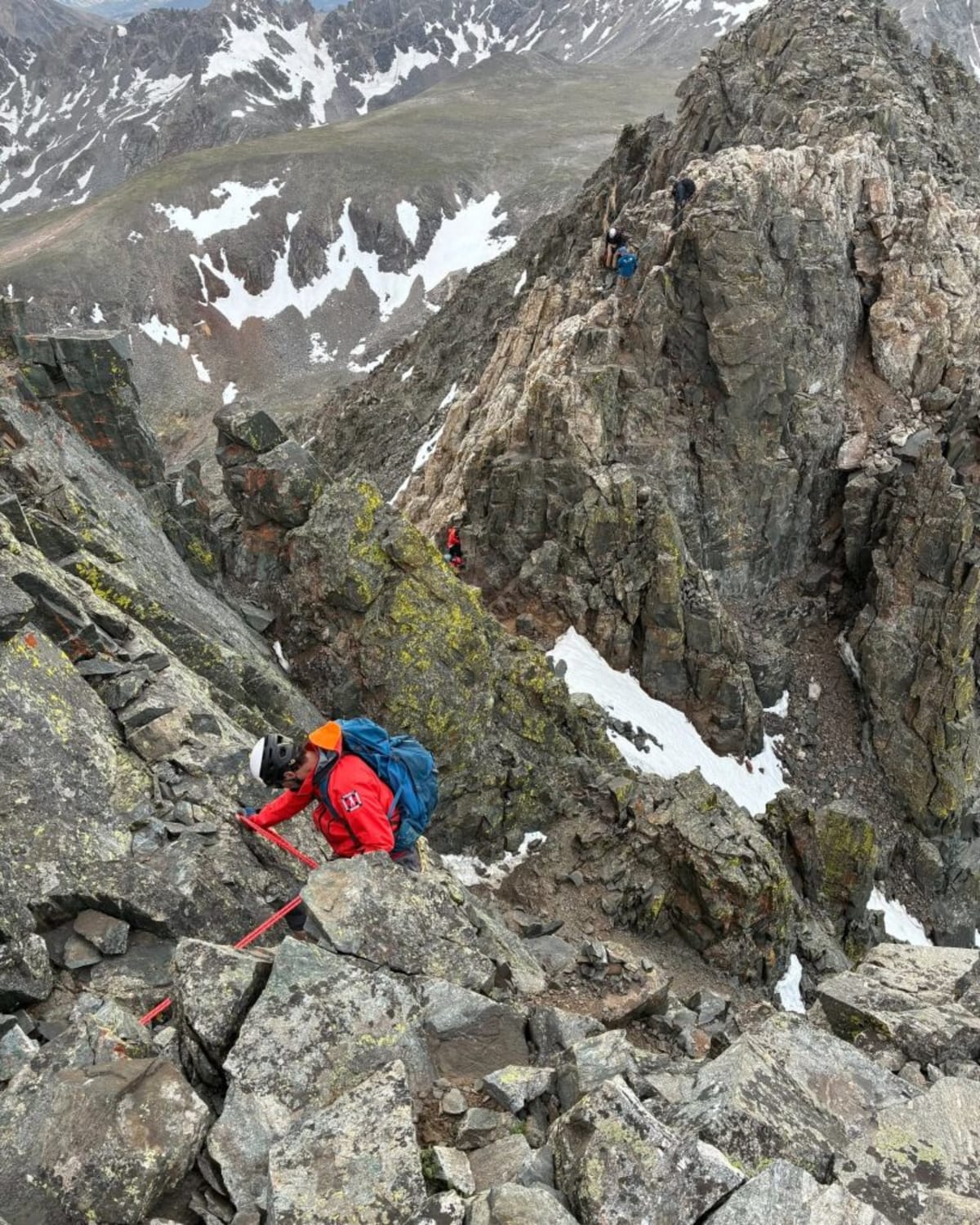 Colorado Rescuers Save 2 Hikers on Quandary Peak