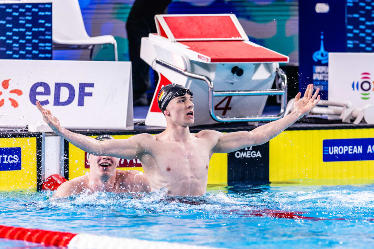 German Teen Shatters 1500m Swim Record by Nearly 4 Seconds