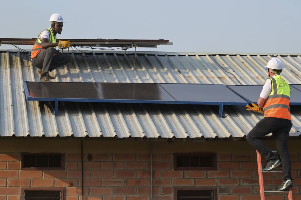 Africa's Solar Boom: Record Growth Forecast for 2026 - Image 4