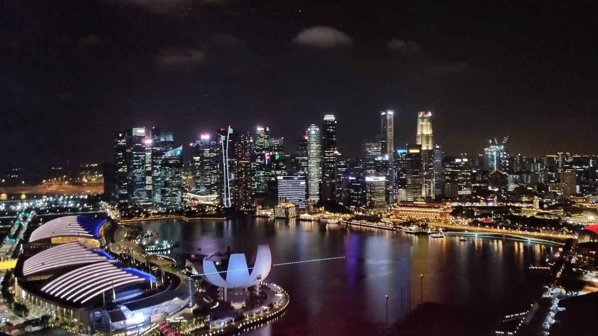 Singapore Launches AI-Powered Plan for 2,000+ Retailers
