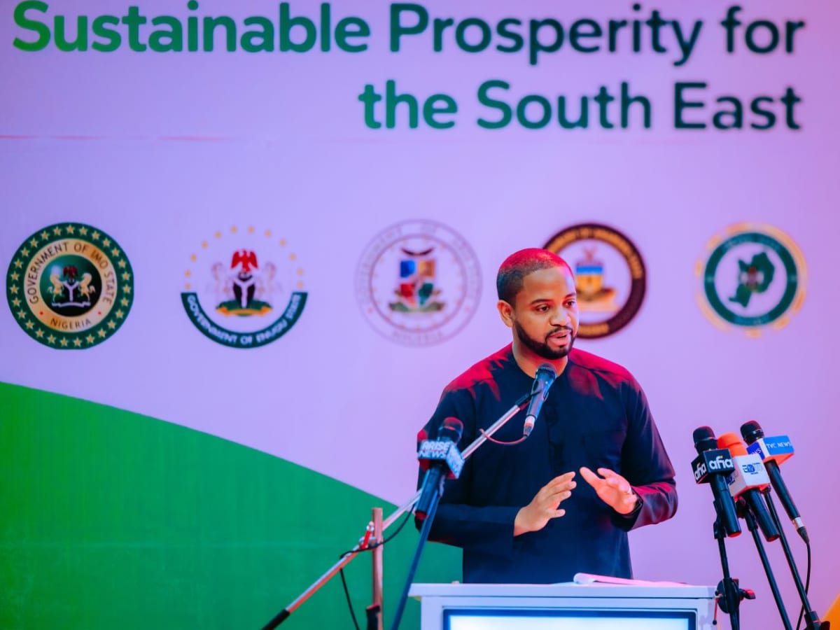 Nigerian entrepreneurs collaborating on technology solutions in South East region development initiative