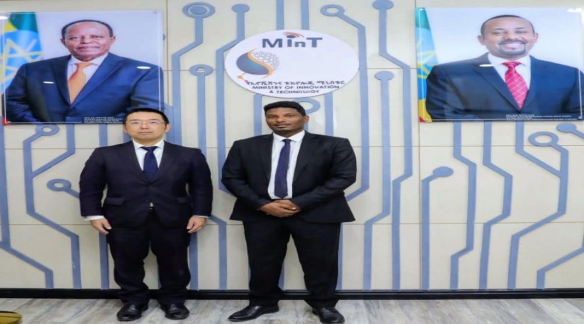 Japanese and Ethiopian officials shake hands during innovation partnership meeting in Africa