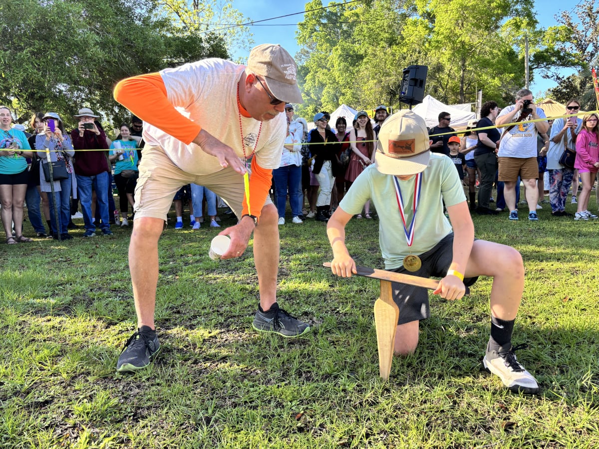 This Florida Town Makes a Living Charming Worms from Soil