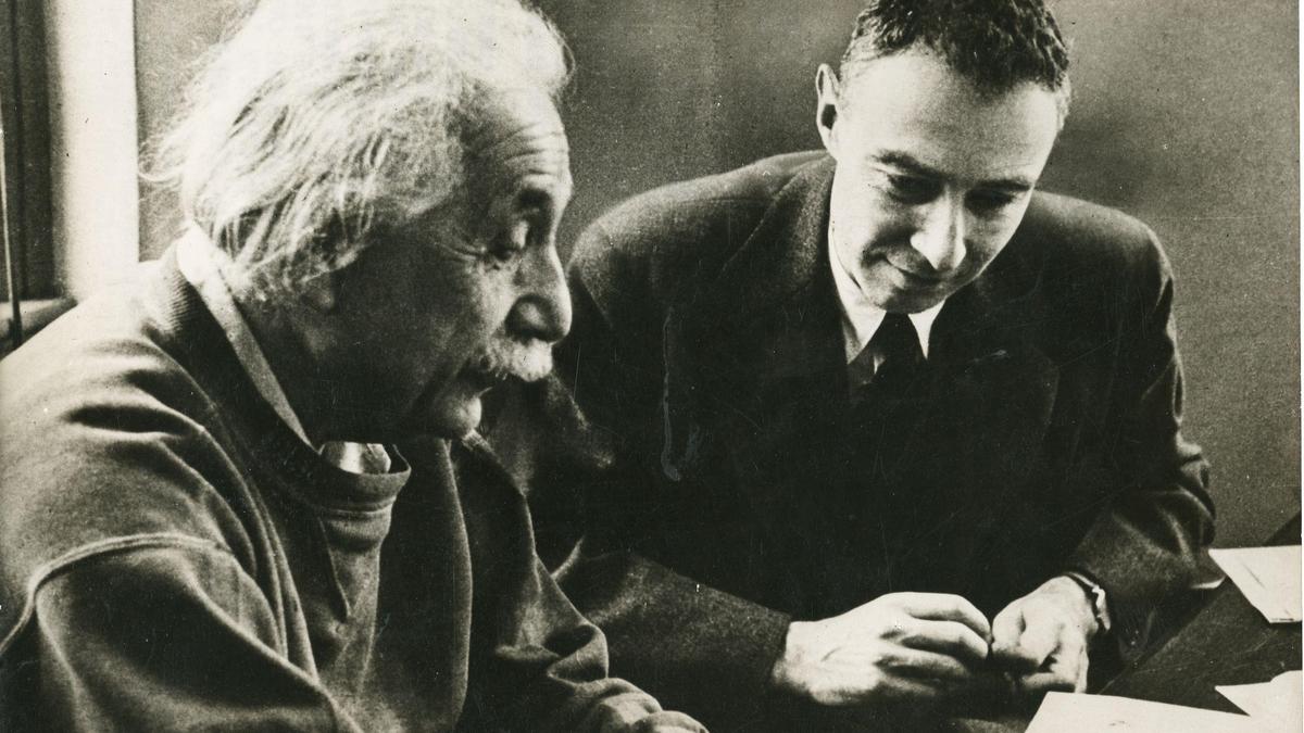 Historic black and white photo of Indian woman physicist T.K. Radha working in laboratory