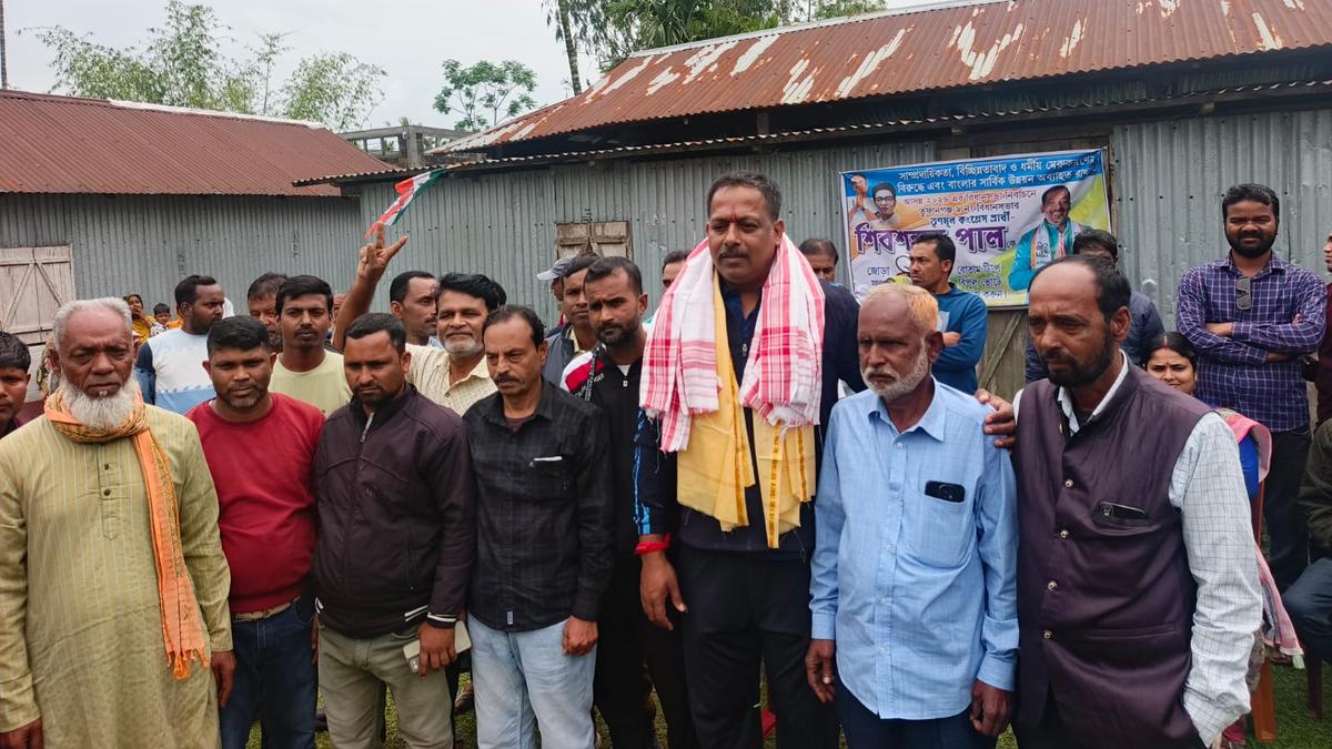 Swapna Barman, Asian Games gold medalist in heptathlon, campaigning among tea garden workers in West Bengal