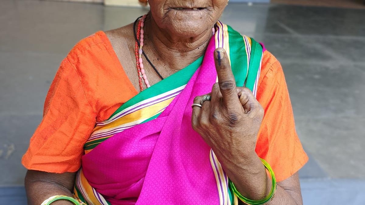 Mental Health Patients Vote in Special Polling Booth