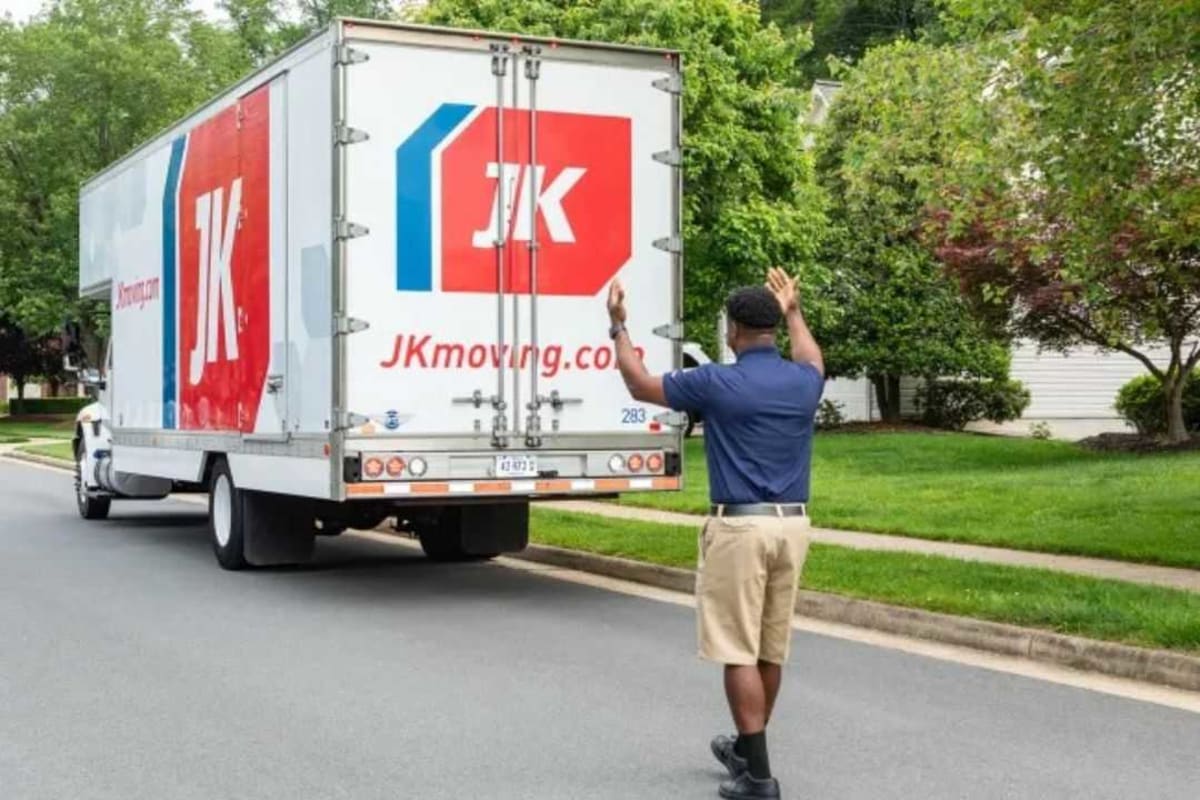 Moving Company Diverts 4.5M Pounds From Landfills Yearly