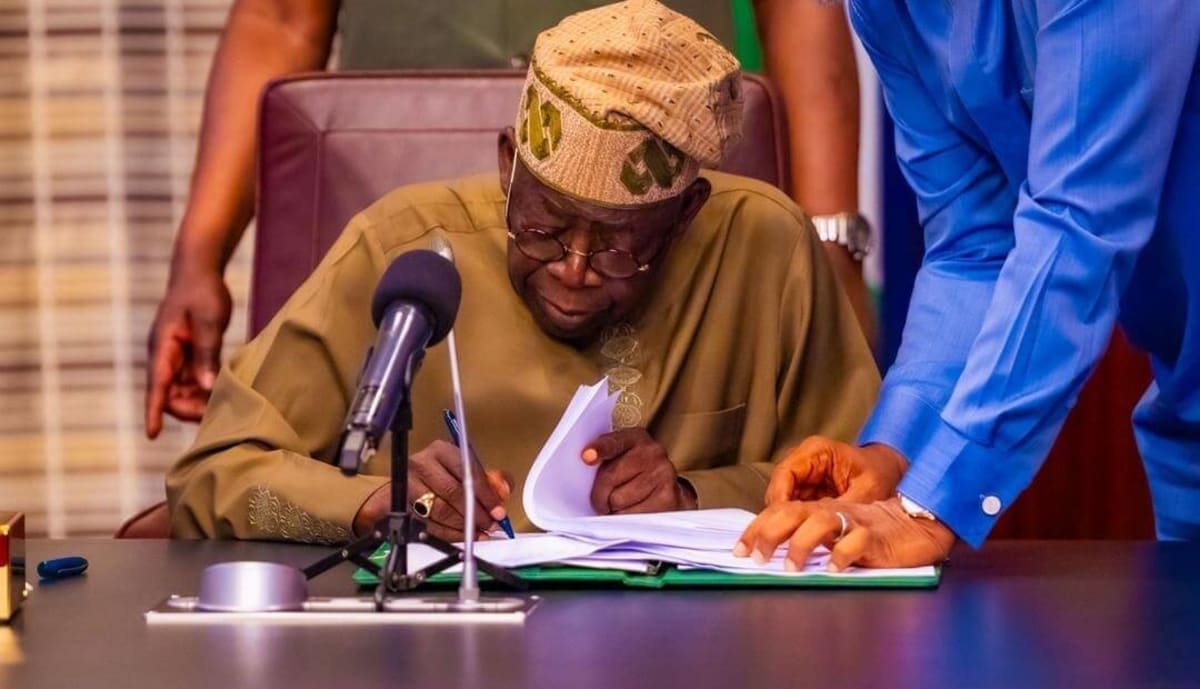 Nigeria Launches $3B Program to Lift Millions From Poverty