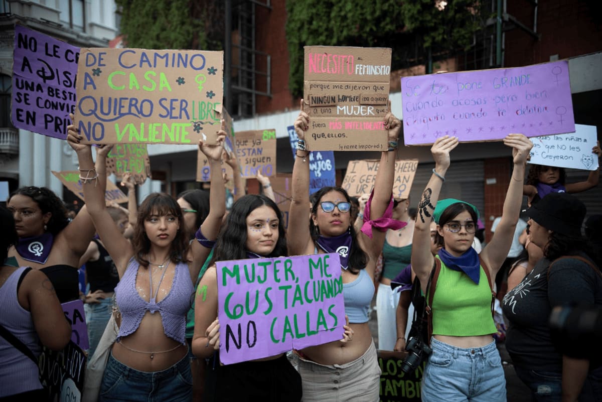 Costa Rica Women March for Democracy on International Day