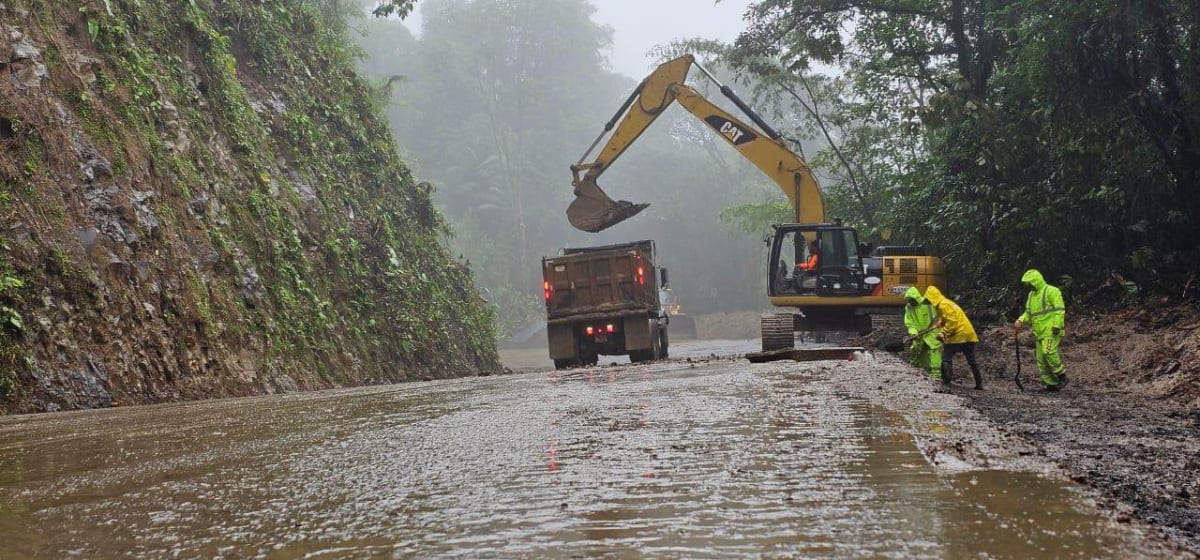 Costa Rica Reopens Highway in 6 Hours After Landslide