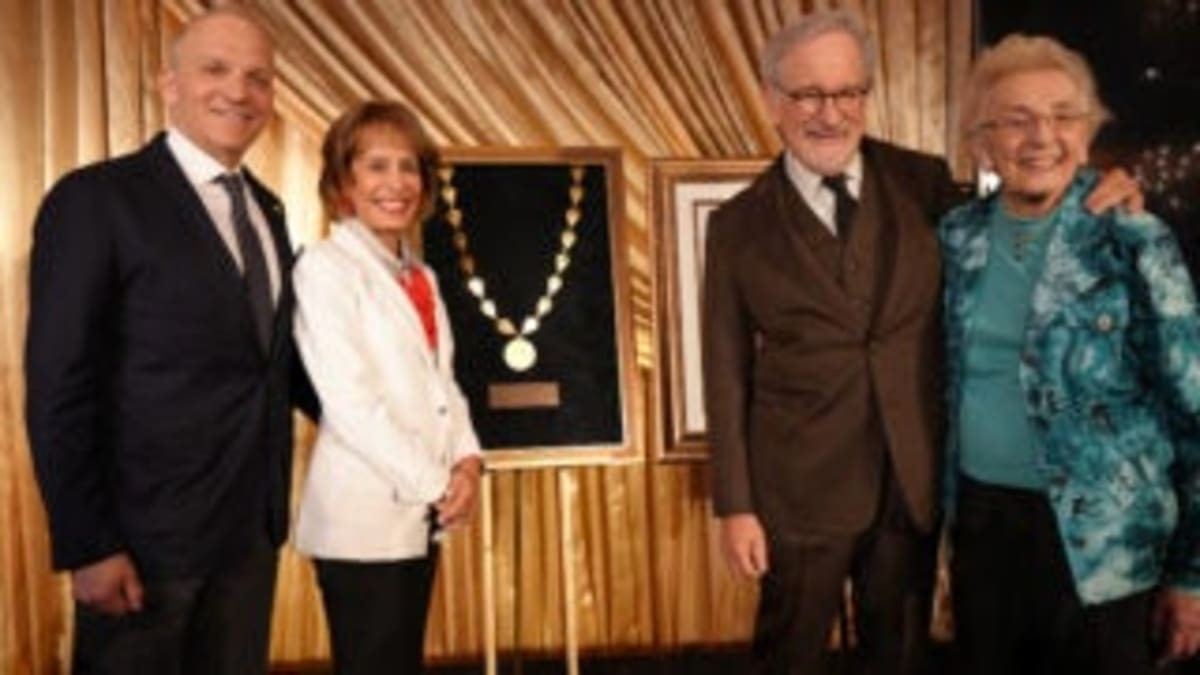 USC Preserves 63,000 Holocaust Survivor Stories for Future - Image 5