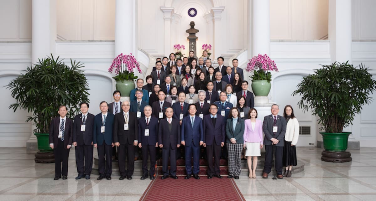 Taiwan Awards Pfizer 3 Honors for Cancer, Vaccine Wins - Image 2