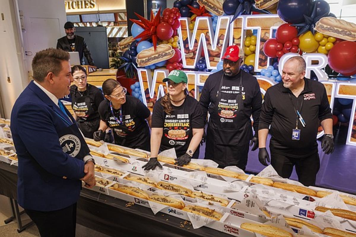 Philly Airport Sets Record with 1,291 Cheesesteaks in a Row - Image 2