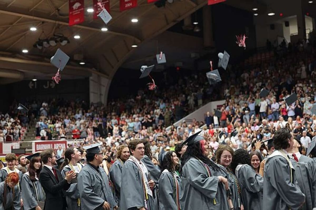 Arkansas Innovation School Celebrates Graduating Class - Image 2