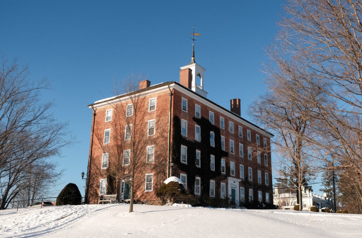 College Speeds Up Solar Plan to Beat July 4 Deadline - Image 3