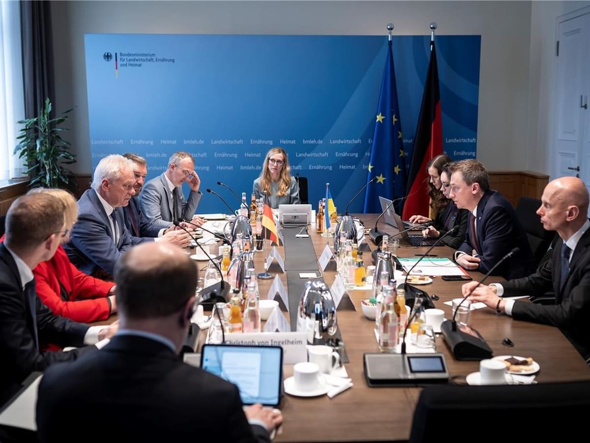 Ukrainian and German agriculture ministers shake hands at Berlin signing ceremony for forestry cooperation agreement