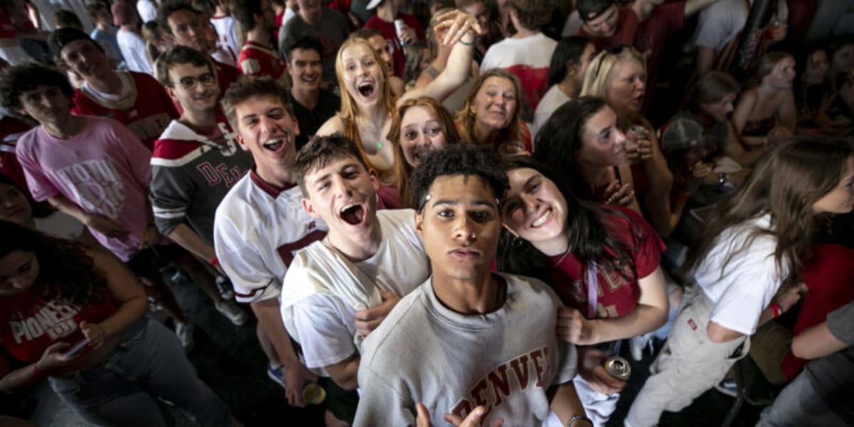 DU Hockey Wins Double Overtime Thriller, Eyes 11th Title - Image 2