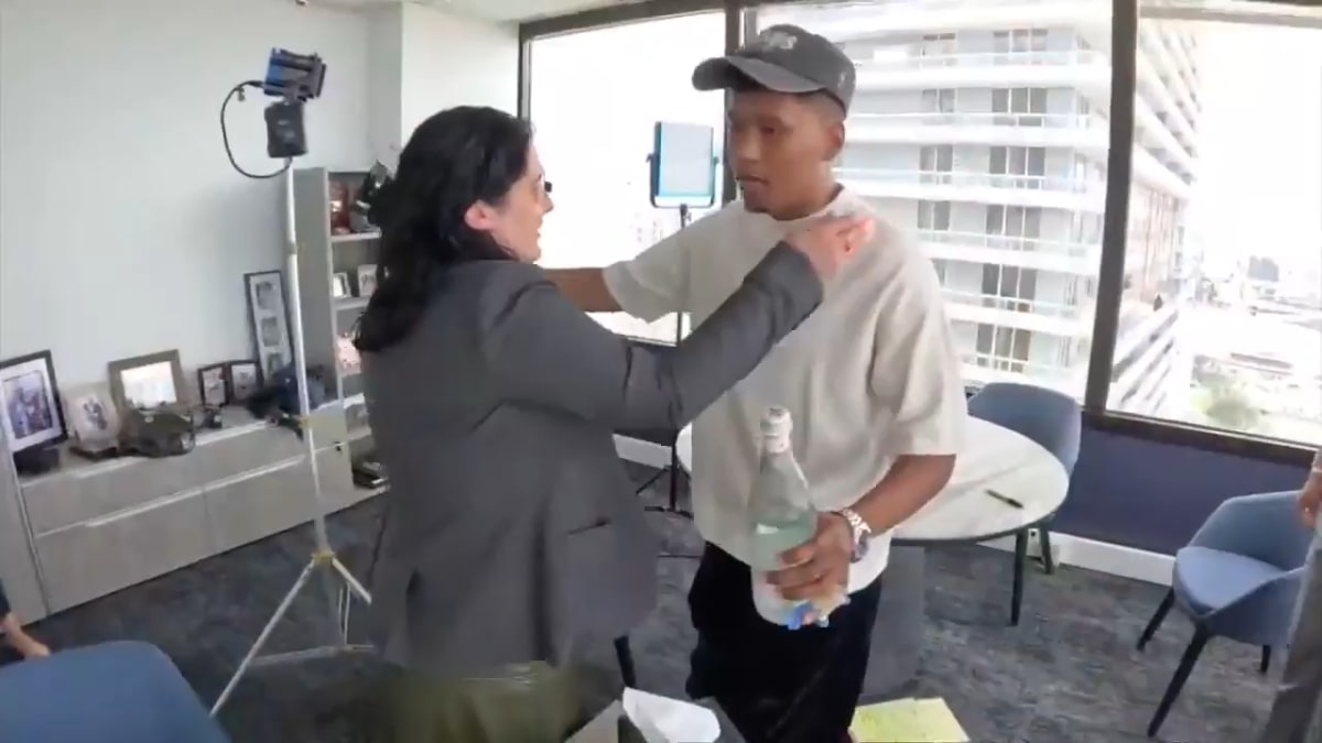 Cassius Bythewood reuniting with stabbing victim Caitlin Dydzuhn he rescued in Miami