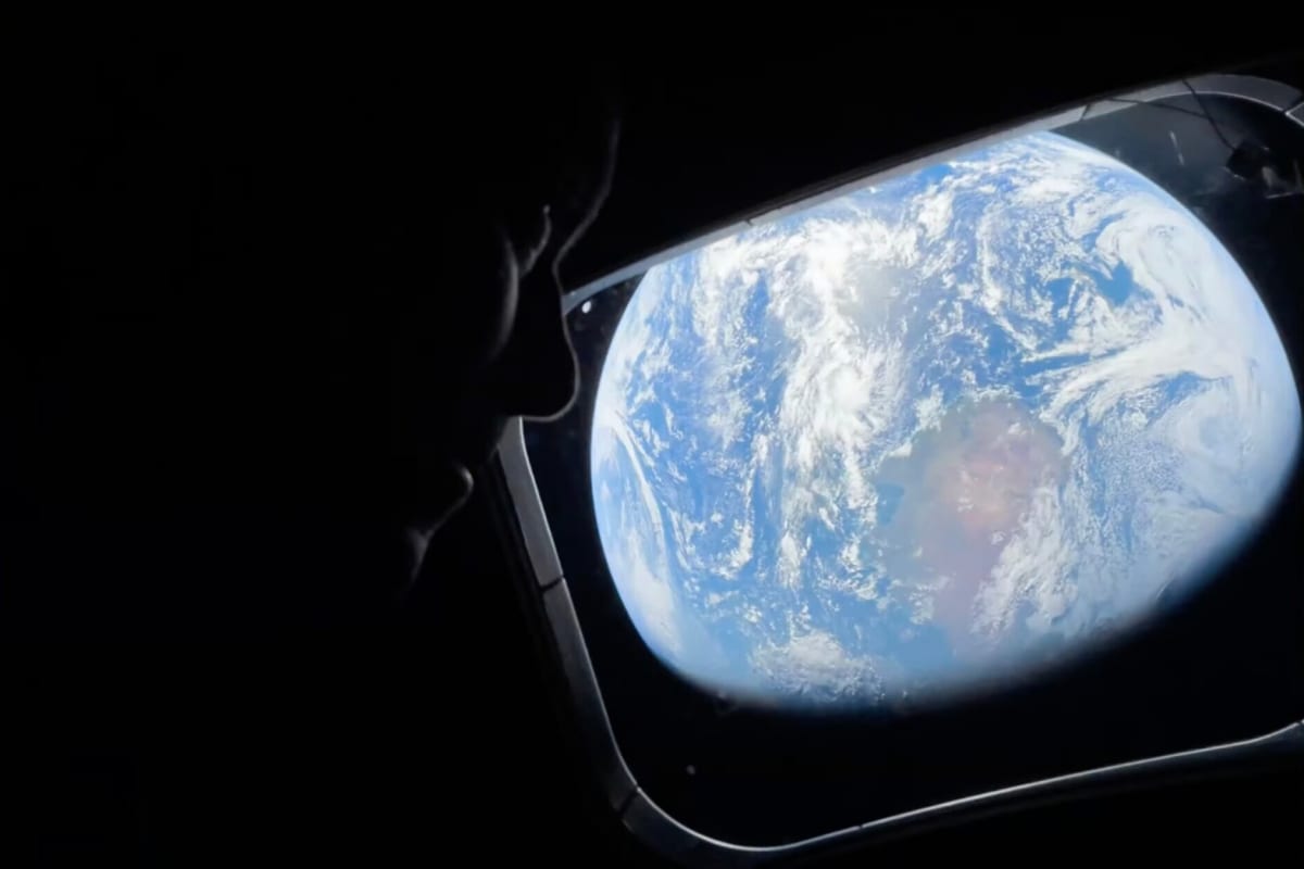 Artemis II Astronauts Captured Moon Photos With 2016 Camera - Image 5