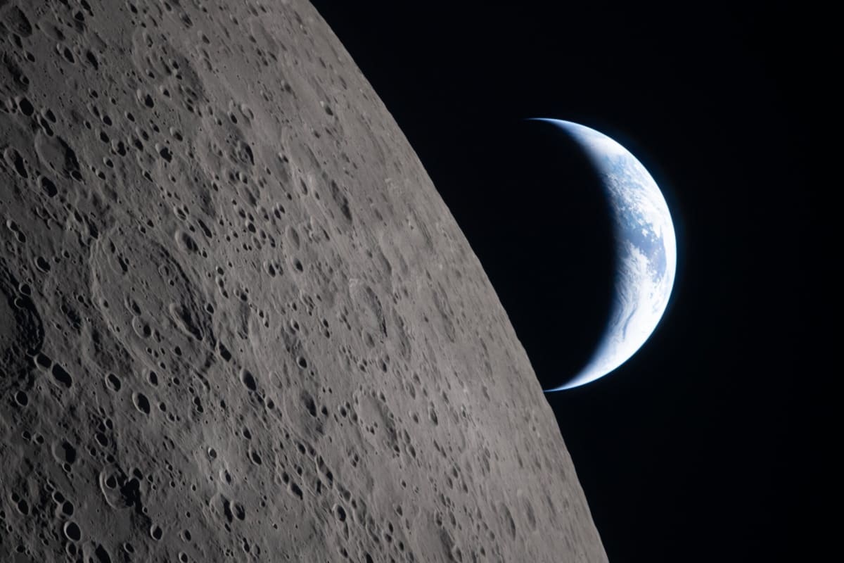 Artemis II Astronauts Captured Moon Photos With 2016 Camera - Image 2