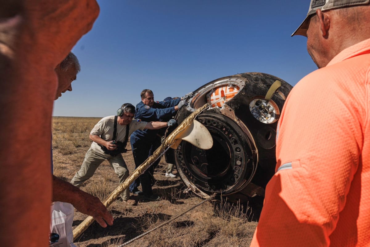 Astronaut Returns Home After 8 Months, 102M Miles in Space - Image 5