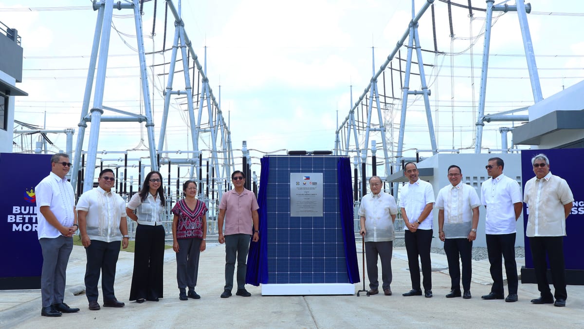 Philippines Opens World's Largest Solar-Battery Site