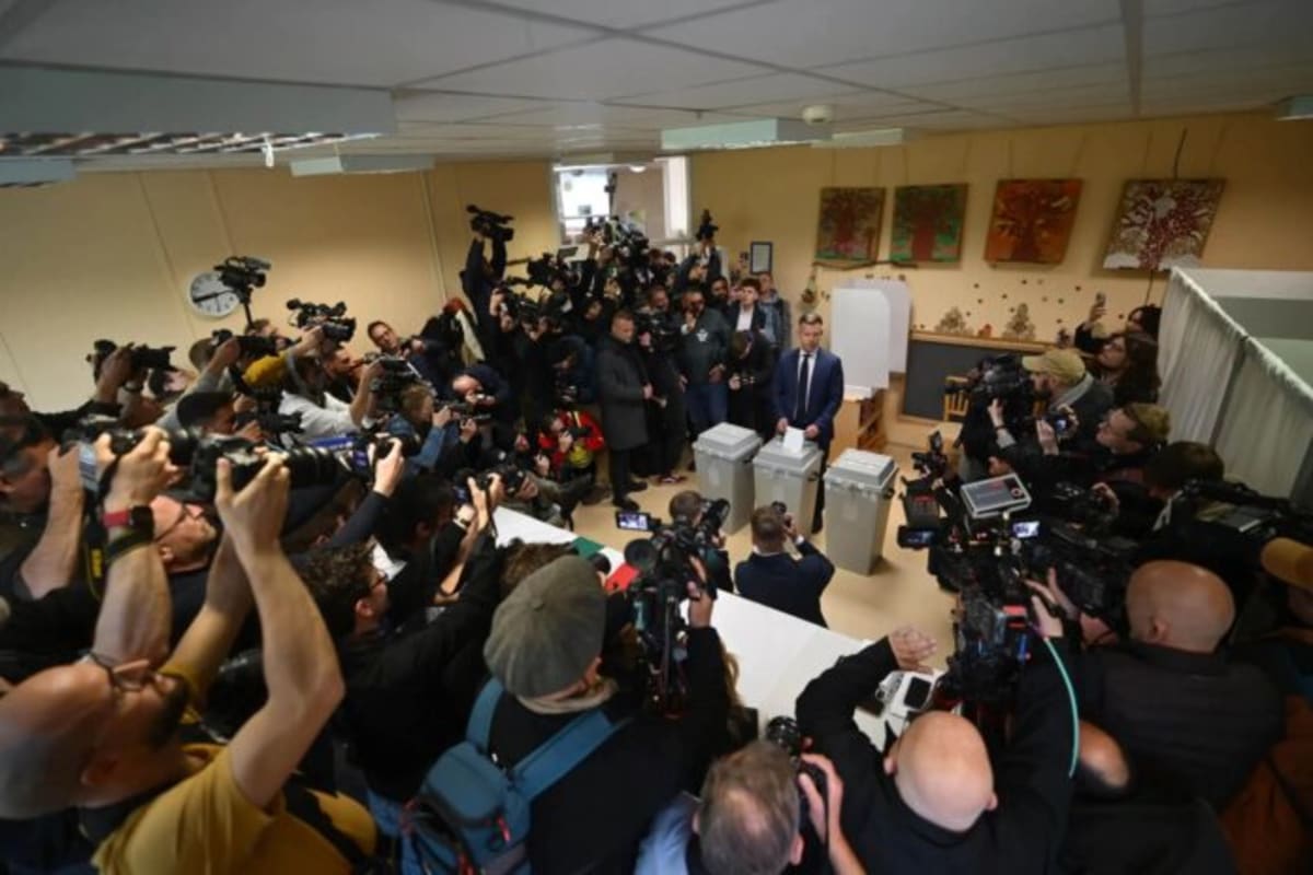 Hungary Elects Reformer Magyar, Ends Orban's 16-Year Rule - Image 2