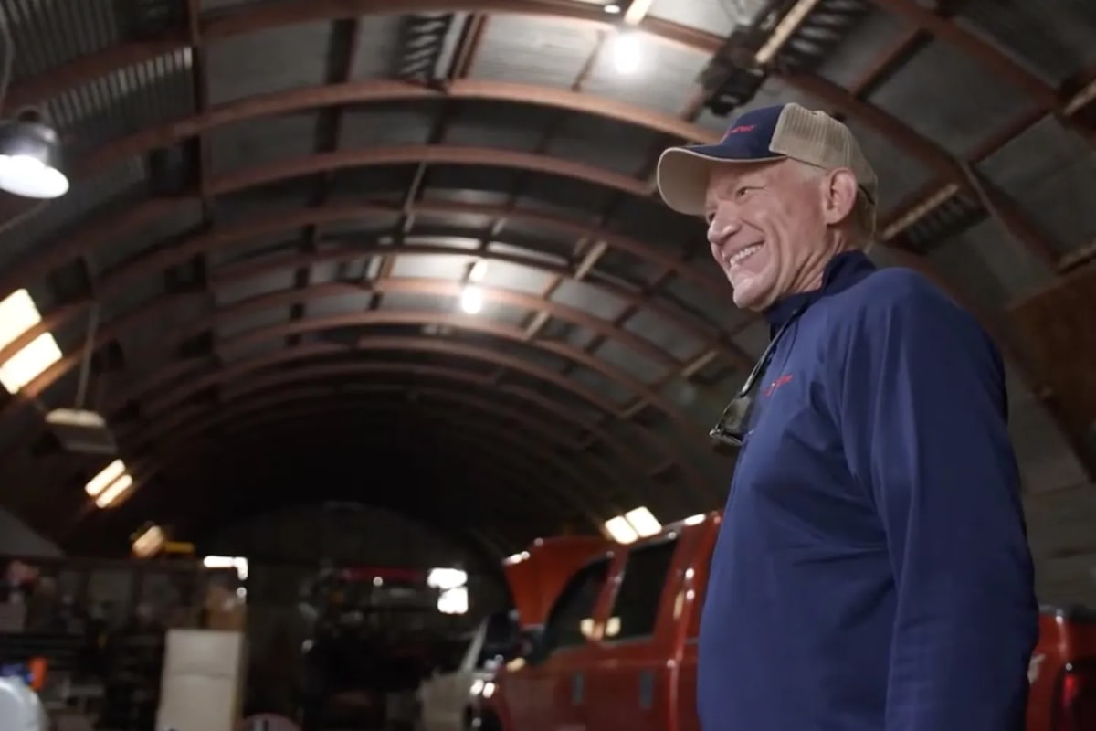 Volunteers Help 250+ Farms Across 11 States for Free - Image 4