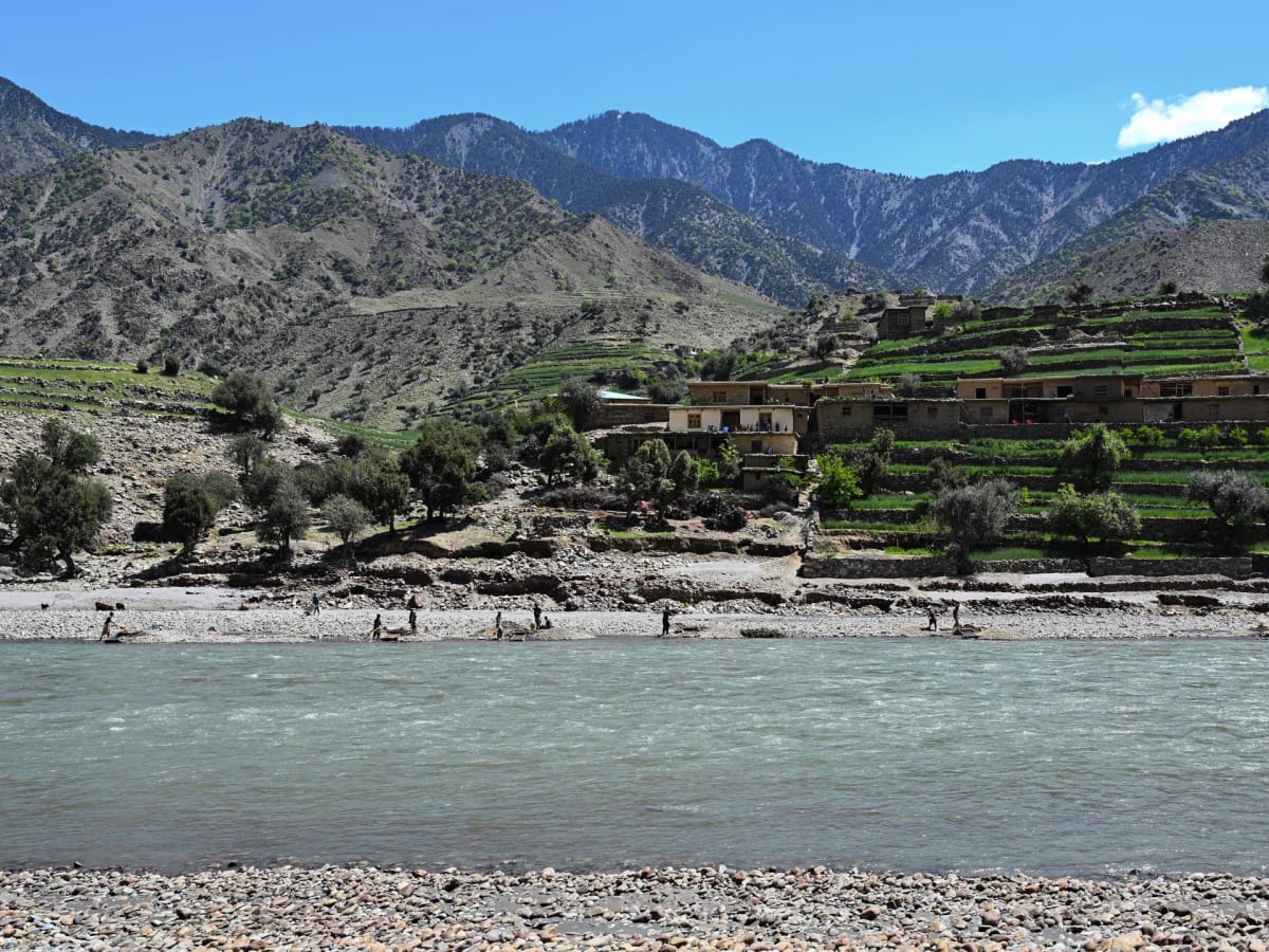 Afghan Villagers Create Jobs Panning for Gold in Kunar