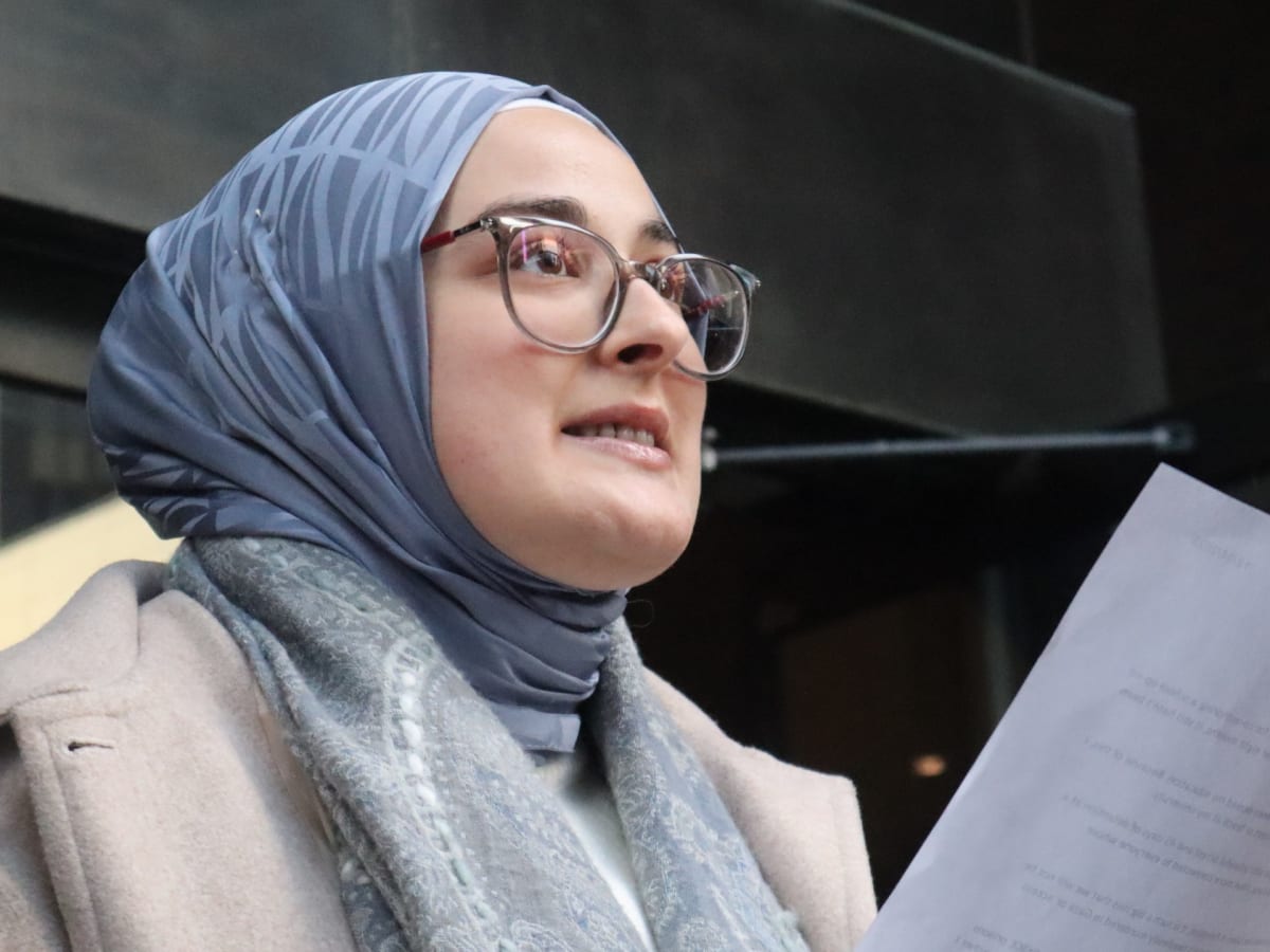 Scholar Leaves US After Year-Long Deportation Fight