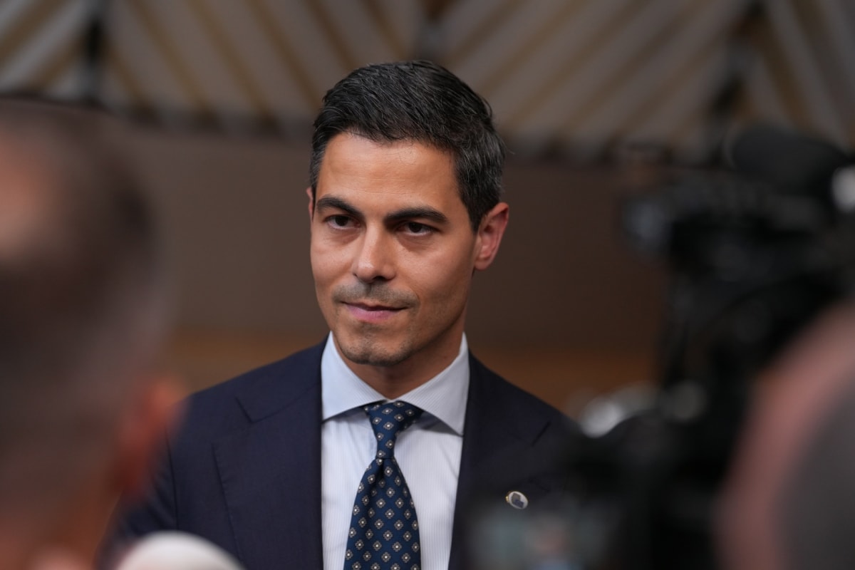 ** Monument honoring Moluccan community unveiled in the Netherlands with Dutch officials present