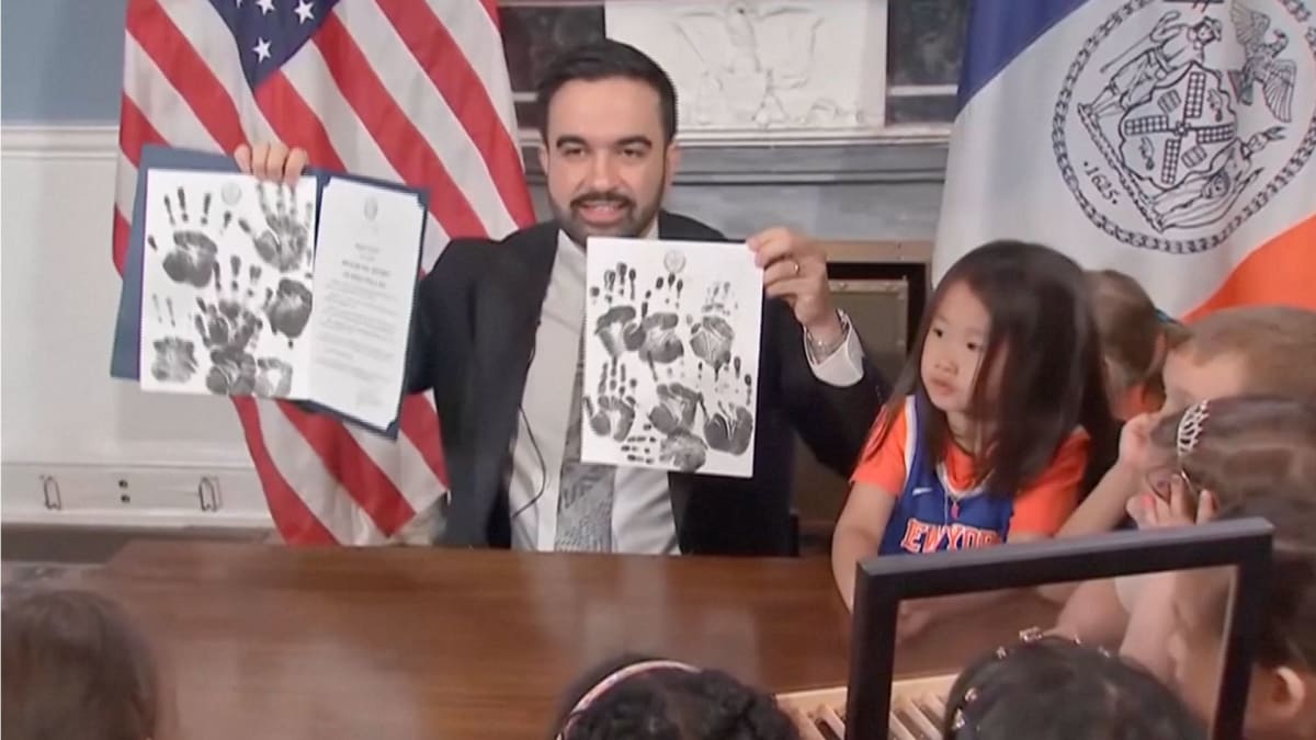 NYC Mayor Signs 'Order' Letting Kids Watch NBA Finals