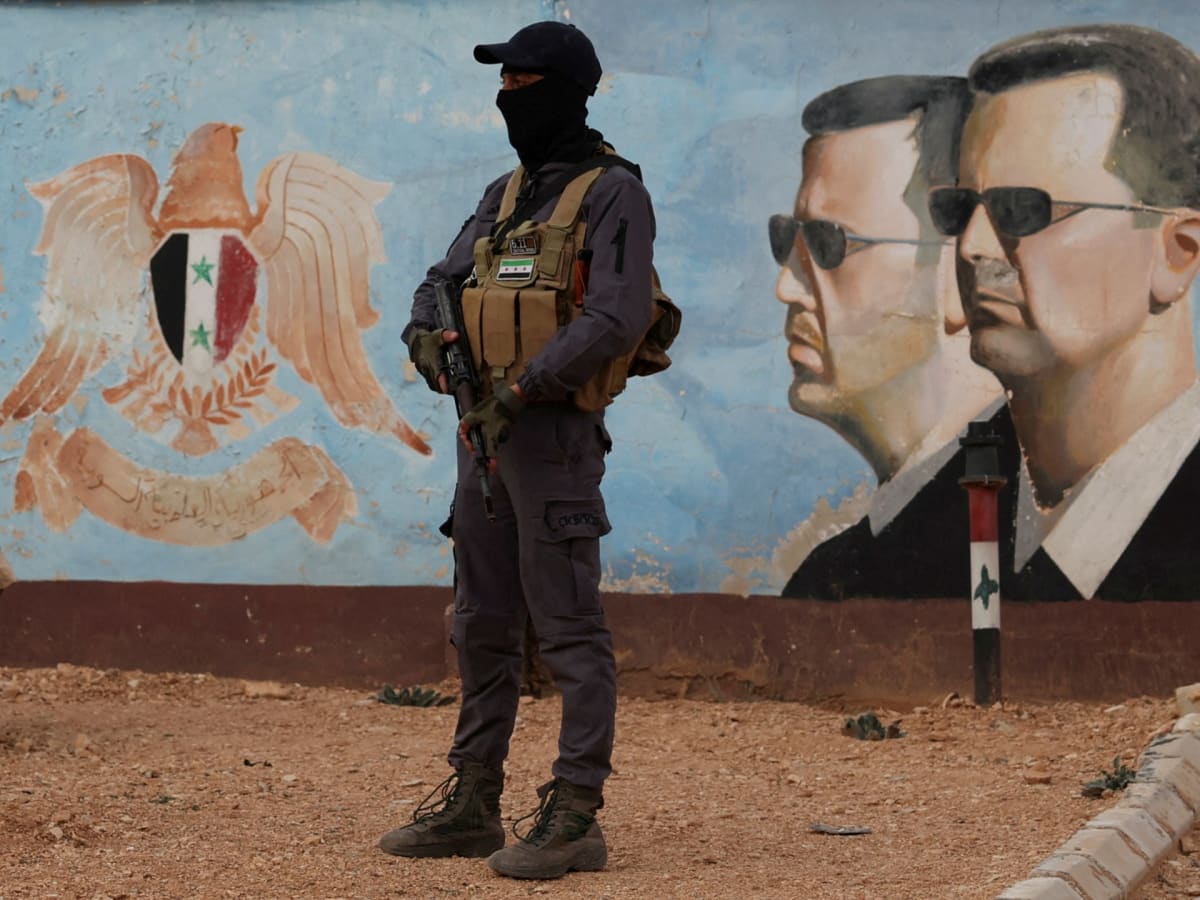 Syria Arrests 5 Officers for War Crimes Under al-Assad