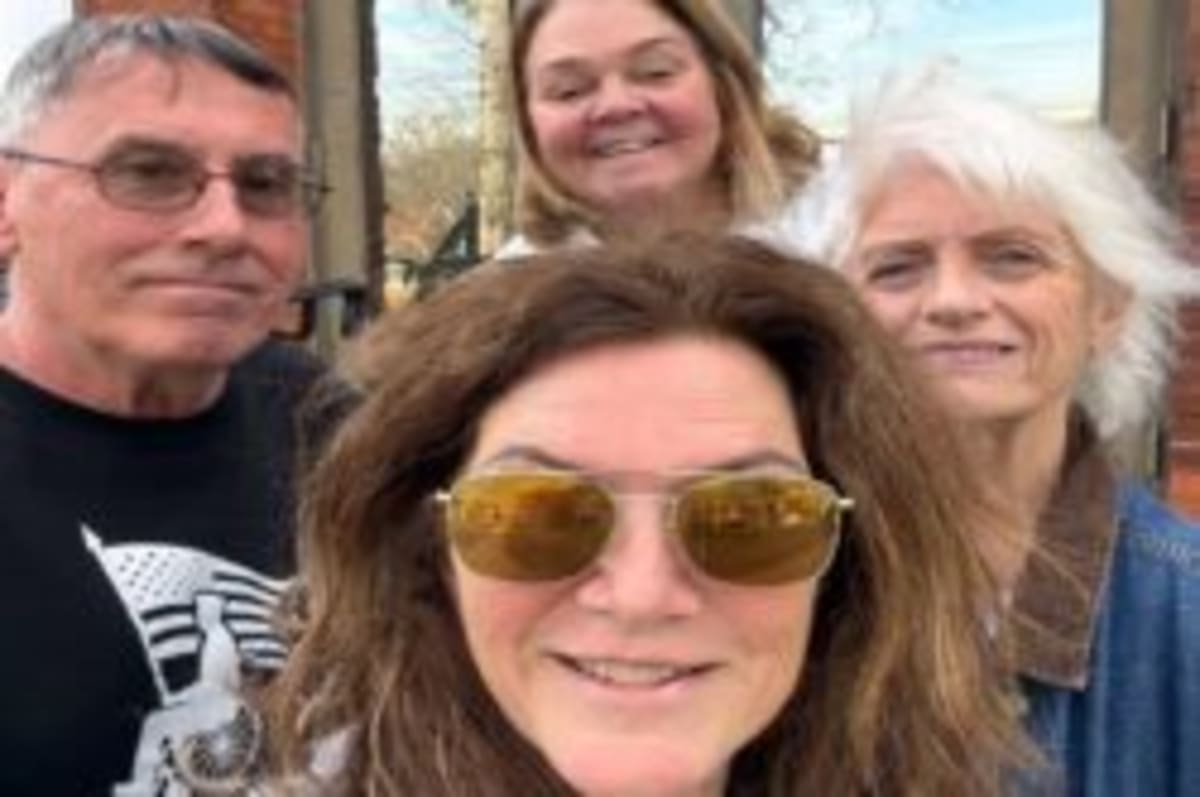 Middle School's STREAM Night Sparks Joy in Amityville - Image 3