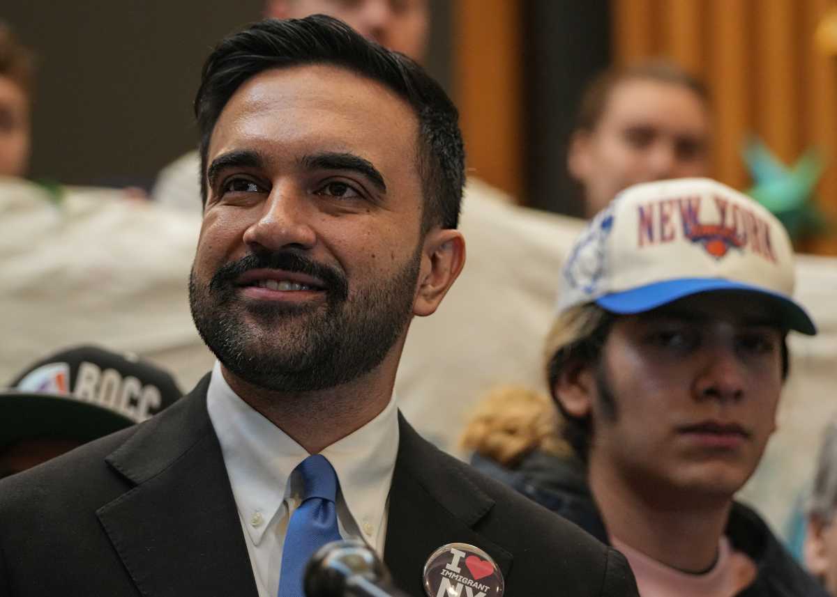 NYC Student Dylan Contreras Reunites with Family After 10 Months - Image 3