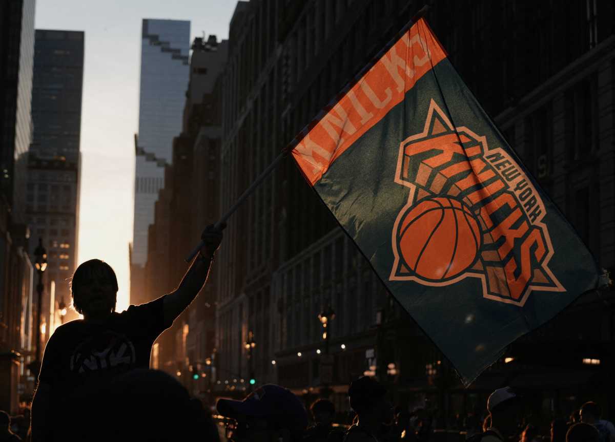 Knicks Win First Title in 53 Years as City Erupts in Joy - Image 2