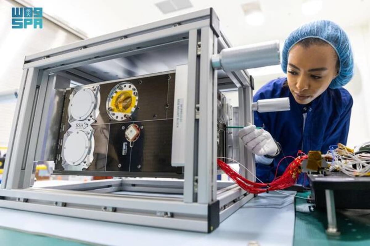 Saudi Arabia Launches First Arab Satellite on Artemis II - Image 2