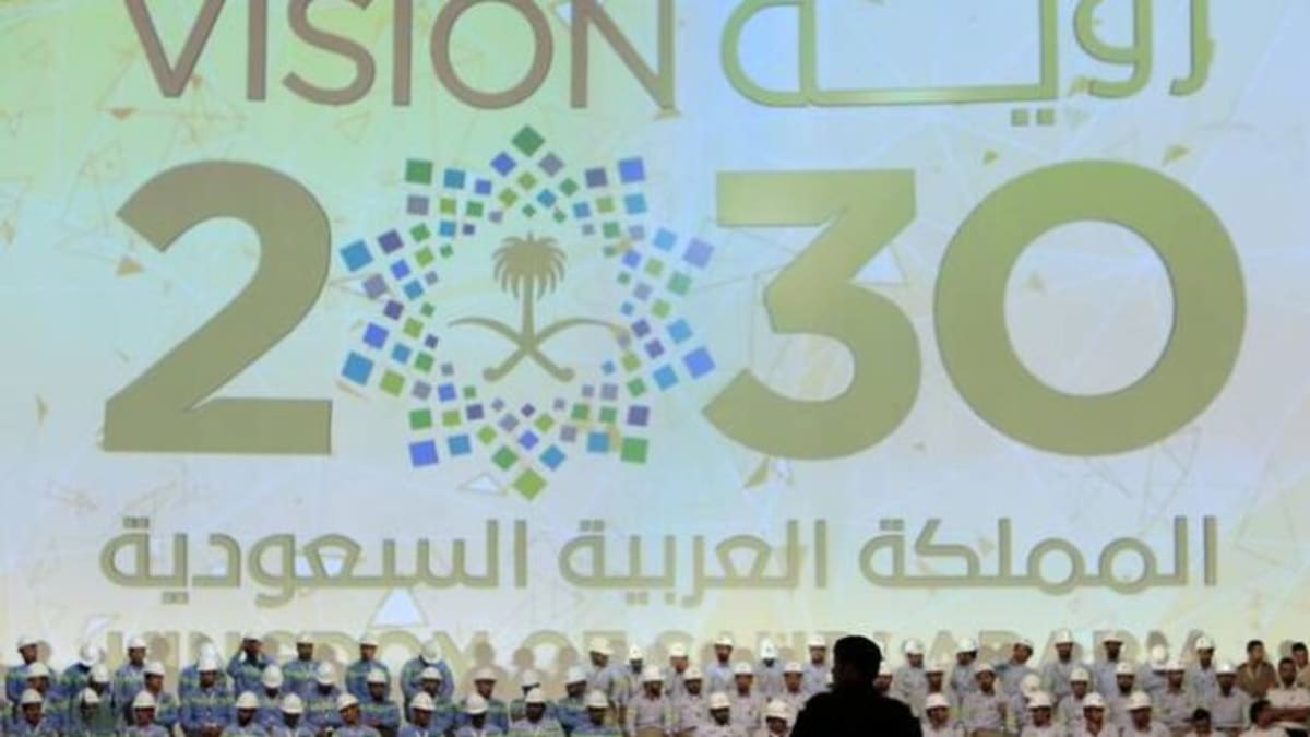 Saudi Arabia Doubles Women's Work Rate, Cuts Oil Reliance
